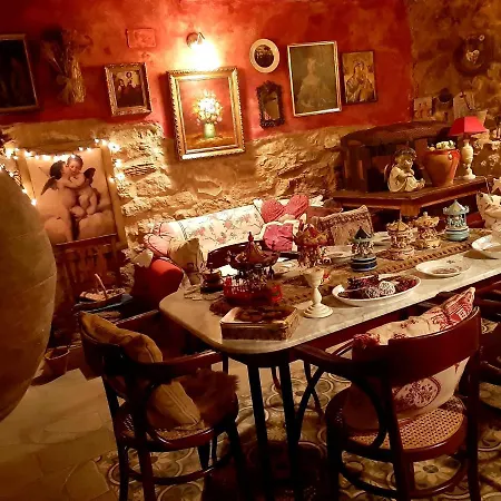 In - Romantic Getaway To Cuenca The Fifth Guest house