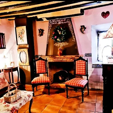 In - Romantic Getaway To Cuenca The Fifth Valeria